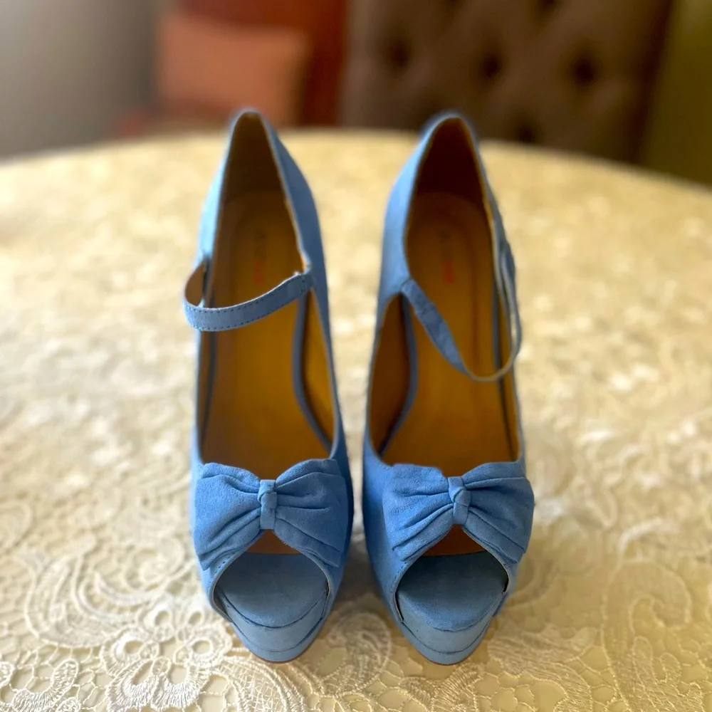 Baby Blue Pinup Peep-toe Pumps Heels | size 8.5. - Picture 3 of 5